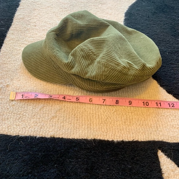 NWOT Wyeth Fiddler Cap. OS. Green Corduroy. - Picture 7 of 8